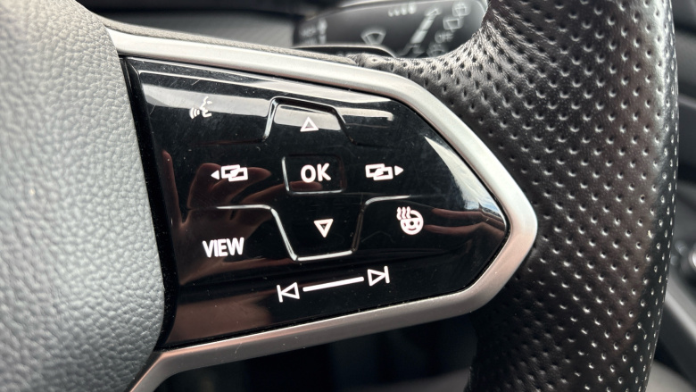 Volkswagen Golf 1.5 eTSI 150 R-Line 5dr DSG Petrol Hatchback